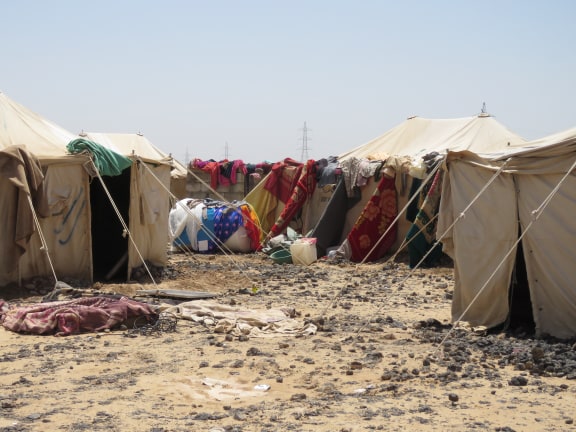 شاهد صور .. آثار الدمار الذي ألحقته سيول الأمطار بمنازل ومخيمات النازحين في مأرب