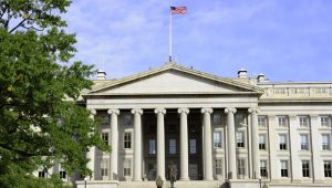 واشنطن تفرض عقوبات جديدة تستهدف شبكة تهريب نفط إيراني لتمويل الحوثيين