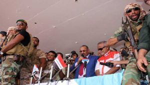 صحيفة لندنية: السعودية تخفق في احتواء أزمة المجلس الجنوبي وتمرد ثلاثة محافظين