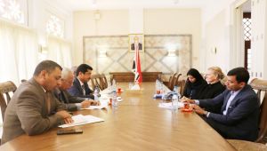 غراندي تنفي توقيعها اتفاقية مشروع "جسر جوي" مع الحوثيين