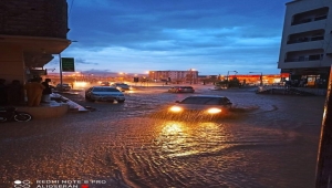 جراء هطول أمطار غزيزة بحضرموت.. البحسني يوجه برفع الجاهزية لتقديم المساعدة للمواطنين