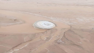 بعد جرف السيول ألغام الحوثيين.. توقف حركة السير بين مديرية حريب ومدينة مأرب