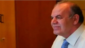 طالبت بتحقيق شفاف.. توكل كرمان: اغتيال الموظف الأممي لا يمكن فصله عن سياسة تجويع تعز منذ بداية الحرب