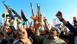 معهد أمريكي: هل تصنيف الحوثيين منظمة إرهابية استباق أمريكي لاجراء عسكري مباشر في اليمن؟ (ترجمة خاصة)