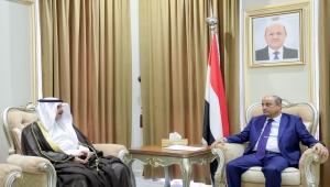 بن بريك يبحث مع السفير الكويتي دعما إقتصاديا للحكومة اليمنية