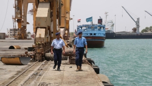 "رسوم المخاطر" في اليمن: تكاليف إضافية على مستوردات ميناء الحديدة