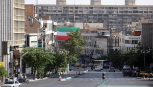 How Did Yemen's Houthi Group Handle the Israeli and American Bombing of Iran? And What Are the Implications? (Analysis)