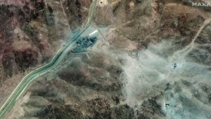 لعبة "قط وفأر"... الضربات الأميركية تربك مراقبة المنشآت الإيرانية