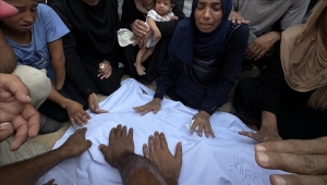 الجيش الإسرائيلي يقتل 18 فلسطينيا بغزة منذ فجر الجمعة