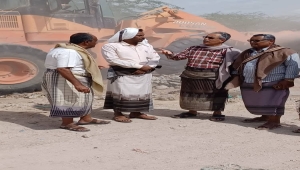 شبوة.. حملة لإزالة مخلفات البناء وتهديدات بعقوبات صارمة ضد المخالفين