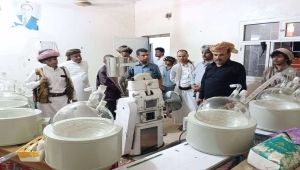 منسق الانتربول يتهم إيران بتهريب الممنوعات لليمن ومسؤول إيراني يعتبرها مزاعم لا أساس لها