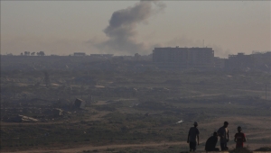"حكومة غزة": إسرائيل تتجاهل دعوات وقف القصف وتقتل 118 فلسطينيا