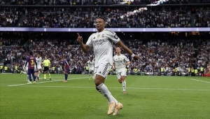 ريال مدريد يحسم لقاء "الكلاسيكو" أمام برشلونة