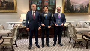 اجتماع ثلاثي تركي سوري أمريكي بالبيت الأبيض