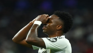 ارحل يا فينيسيوس".. جماهير ريال مدريد تهاجم فريقها "الميت"