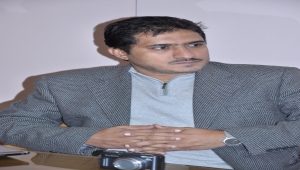 النائب علي عشال يصف ما جرى في عدن انقلاب مكتمل الأركان ويضع أربعة مسارات للحل