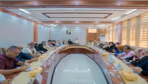 الانتقالي المنحل يدعو للتظاهر ويدين استهداف عيدروس ويطالب بالشراكة