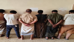 أمن المهرة يعلن ضبط "خلية إجرامية" ومواد ممنوعة واستعادة منهوبات تابعة للدولة وممتلكات مواطنين