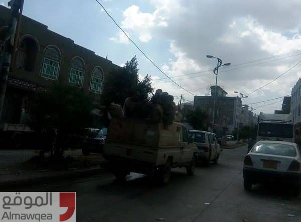 توتر وانتشار للمليشيا في إب تزامناً مع التطورات الميدانية في تعز