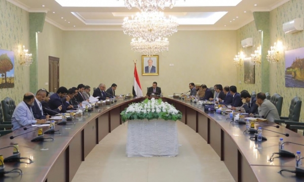 الحكومة تشكل لجنتين لتنفيذ خطتها العاجلة في مسار هزيمة الحوثيين وتحسين الاقتصاد