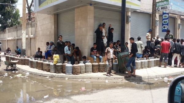 شركة إماراتية ترفع أسعار المشتقات النفطية والغاز في سقطرى