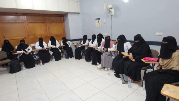 تدريب في الرعاية المجتمعية والطوارئ التوليدية والوليدية للقابلات في مستشفى الصداقة بعدن