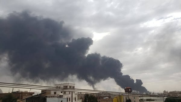 الحوثيون يعلنون مقتل وإصابة 38 مواطنًا جراء الغارات الإسرائيلية على صنعاء وعمران