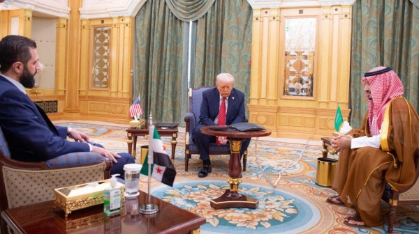 ترامب يدعو الشرع لتحمل مسؤولية 