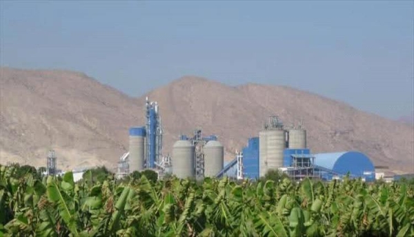 في خرق أمني متكرر بأبين.. مسلحون يجبرون عمال مصنع أسمنت الوحدة بالنزول من الحافلة والاستيلاء عليها