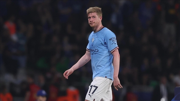 كيفن دي بروين ينضم لصفوف نابولي الإيطالي رسميا