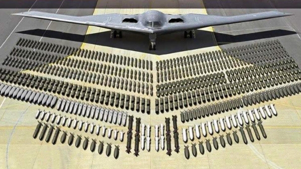 موقع أمريكي: ترامب يخطط لهجوم بقنابل 