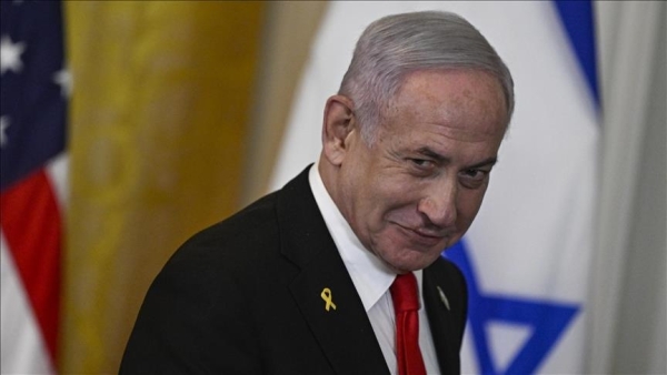 نتنياهو يصل واشنطن للقاء ترامب ومكتبه ينفي جمود مفاوضات الدوحة