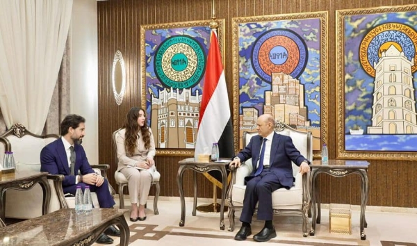 تكتم عن اجتماعات لأعضاء الرئاسي في الرياض ولقاءات منفردة مع سفراء أجانب