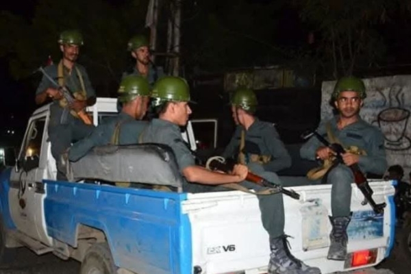 سلطات تعز تضبط متهم بعملية ابتزاز وتهديد امرأة