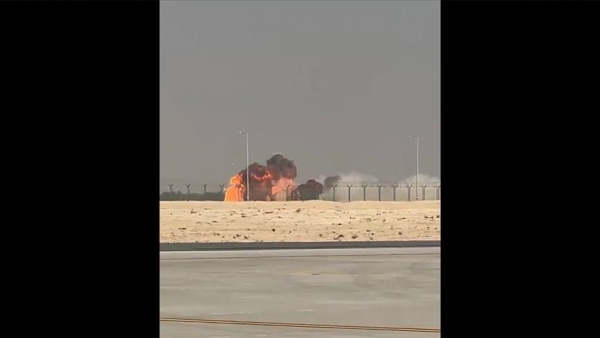 تحطم طائرة حربية هندية أثناء تقديمها عرضا بمعرض دبي الجوي