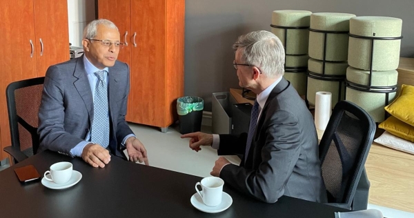 نائب وزير الخارجية مصطفى النعمان: فوجئنا بتحركات الانتقالي والانفصال لا يخدم أحد