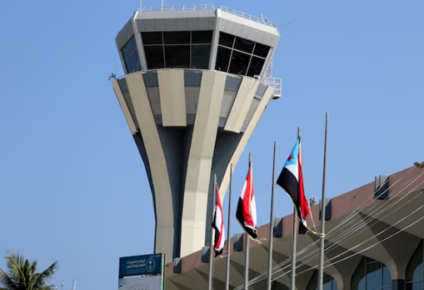 استئناف الرحلات بمطار عدن اليوم بعد توقفها