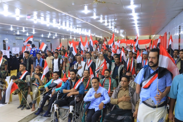 تعز تحتفل بذكرى ثورة 11 فبراير وتوقد شعلة الثورة