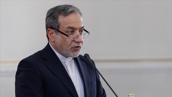 عراقجي: مضيق هرمز ليس مغلقا ولن نرضخ للتهديدات