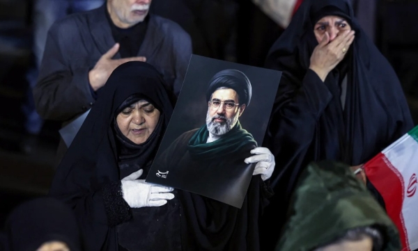 قيادات في جماعات الحوثي: نرتبط بإيران لكن قرار الحرب سيكون يمنيا