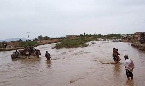 تقرير: سيول الأمطار تتسبب بوفاة 15 شخصاً وفقدان 9 آخرين وخسائر مادية واسعة غرب تعز