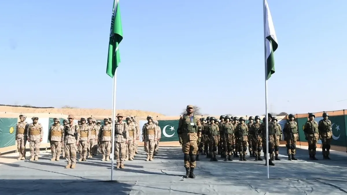 تضم مقاتلات.. السعودية تعلن وصول قوة باكستانية بموجب اتفاقية الدفاع المشترك
