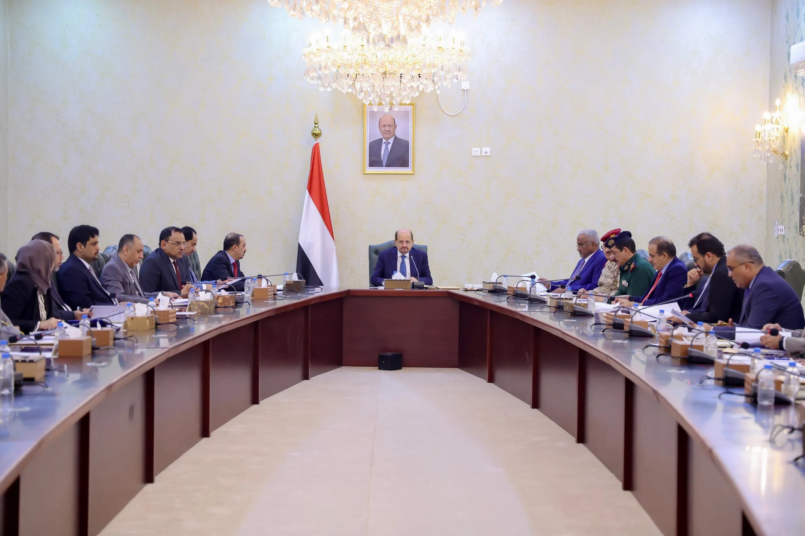 مجلس الوزراء اليمني يعقد إجتماعا دوريا ويُقر إنشاء هيئة مستشفى الضالع العام