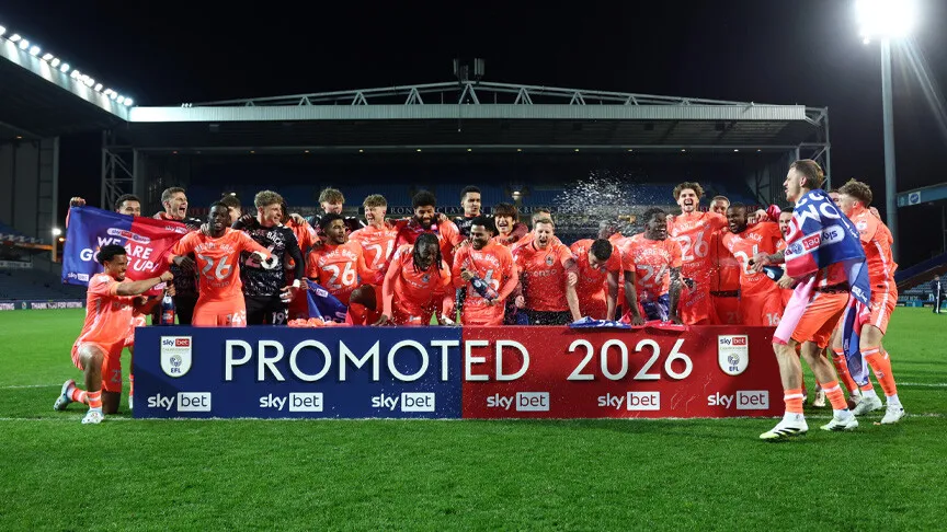 كوفنتري سيتي يعود للدوري الإنجليزي بعد غياب 25 عاما