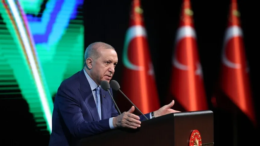 أردوغان: المسلمون يمرون بفترة عصيبة وعلينا نبذ الانقسام والخلافات