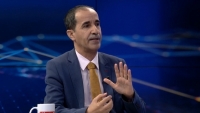 القاهرة.. ترحيل السياسي اليمني عادل الشجاع إلى إسبانيا