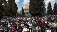 60 ألف مصل يؤدون الجمعة في المسجد الأقصى المبارك