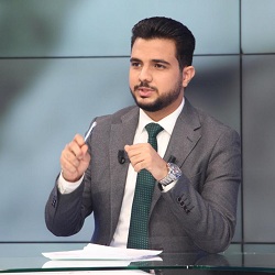 بين العيني "الفاشل" والعطاس "المخلص"