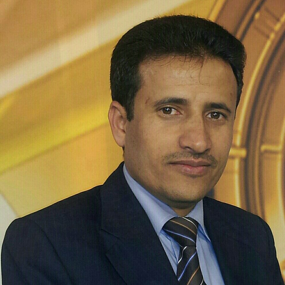 الجنرال.. ومراقصة الثعبان