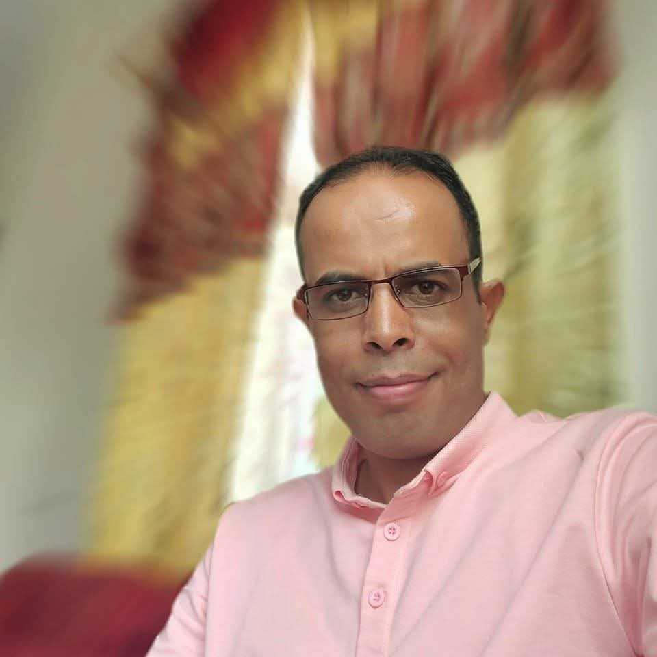 قصتي مع الكاتب الأحمدي!